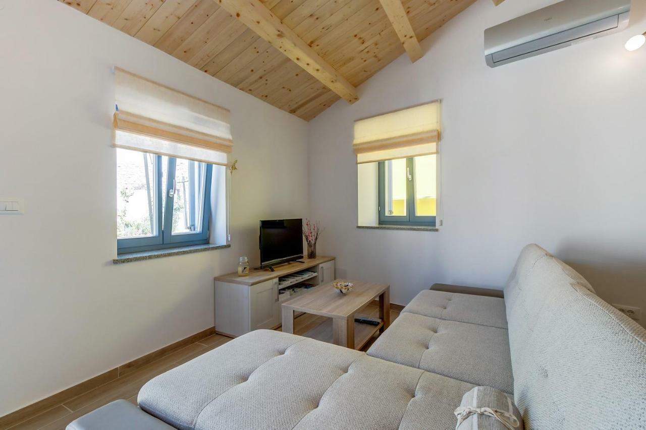וולי לוסיניי Apartments Relax מראה חיצוני תמונה
