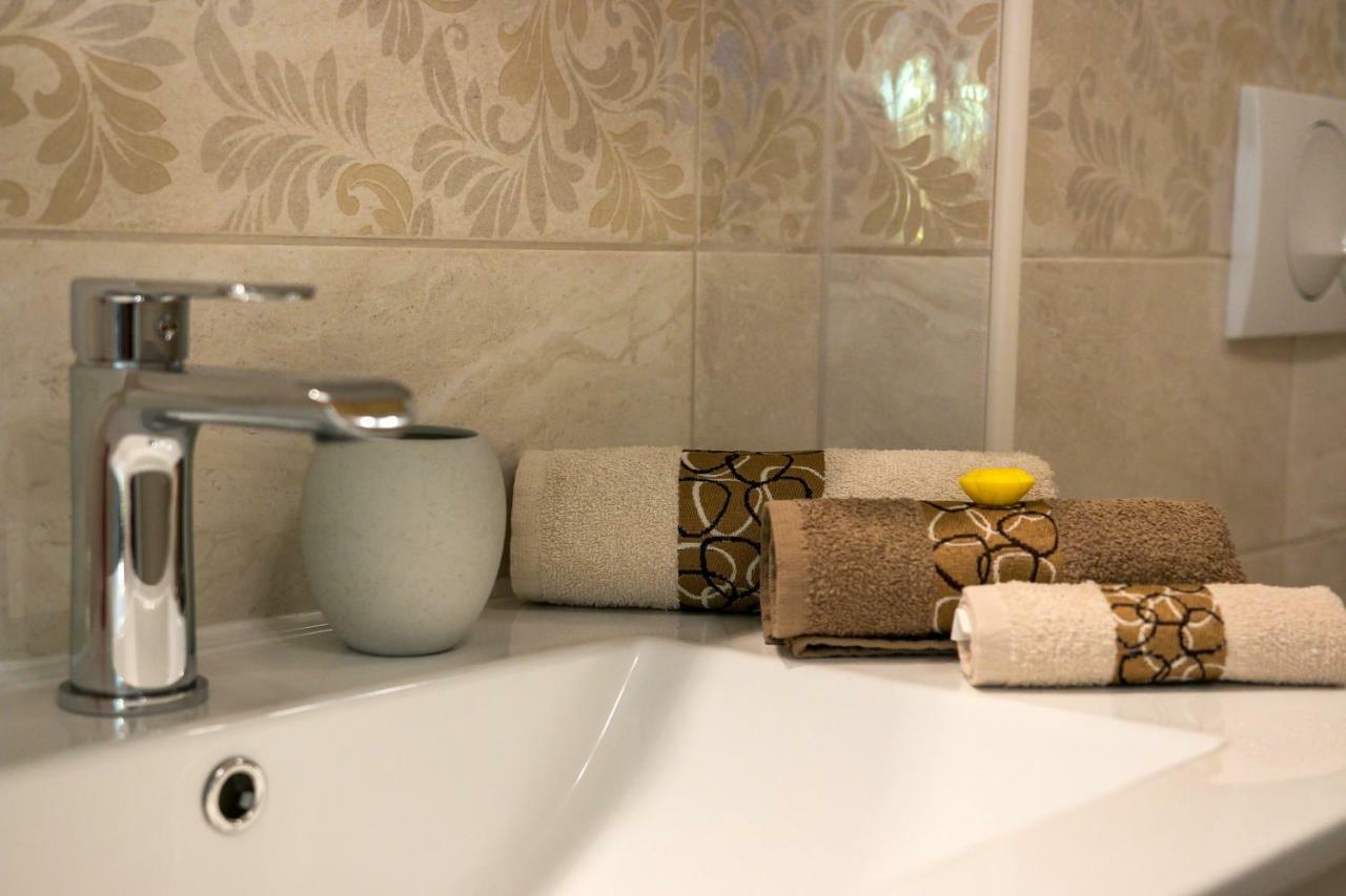 וולי לוסיניי Apartments Relax מראה חיצוני תמונה
