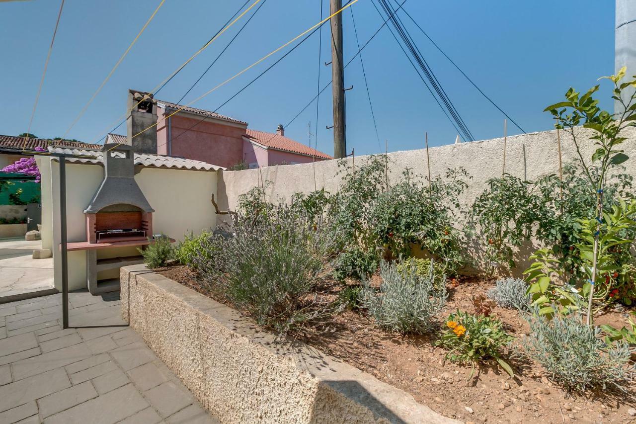 וולי לוסיניי Apartments Relax מראה חיצוני תמונה