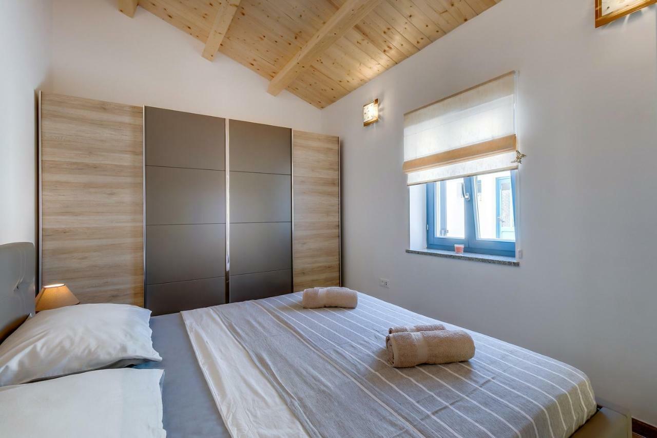 וולי לוסיניי Apartments Relax מראה חיצוני תמונה