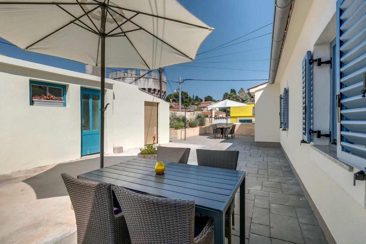 וולי לוסיניי Apartments Relax מראה חיצוני תמונה