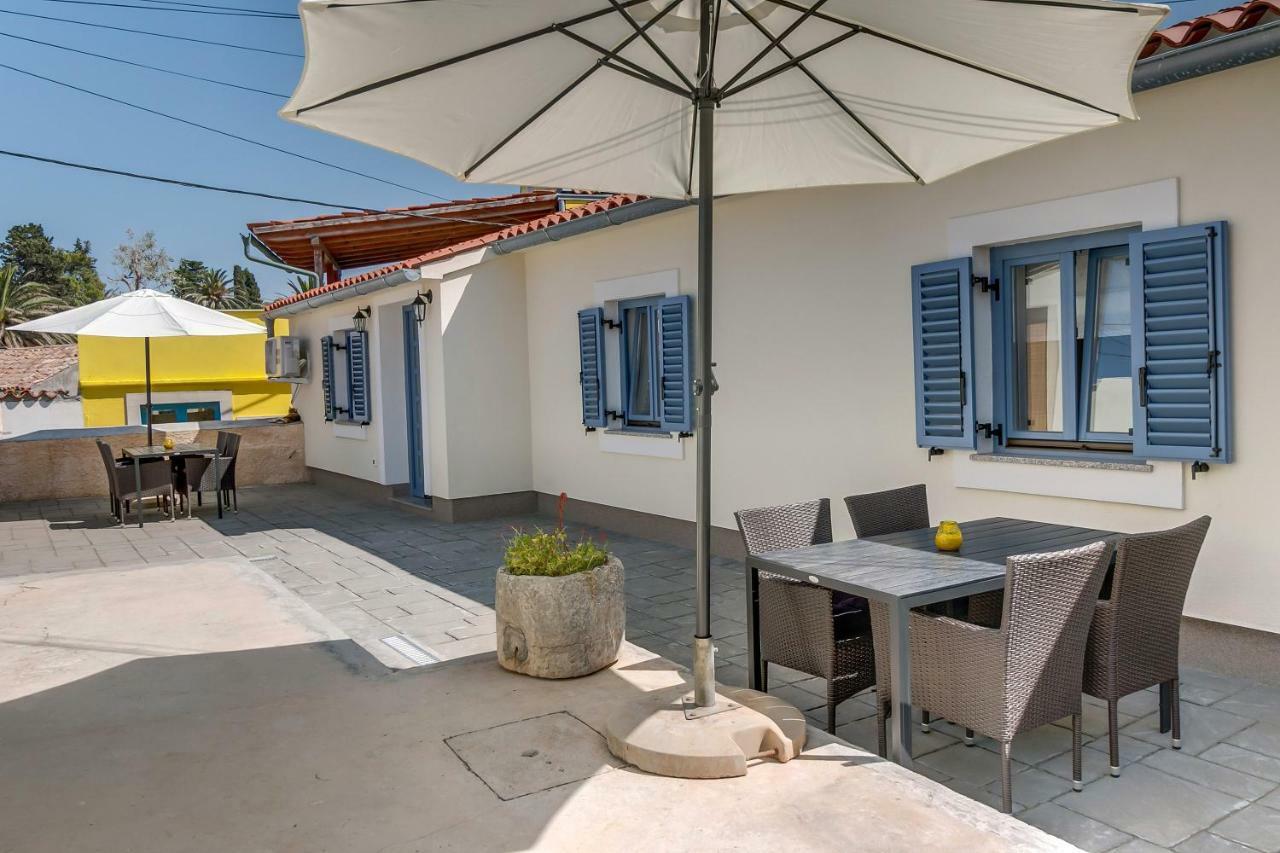 וולי לוסיניי Apartments Relax מראה חיצוני תמונה