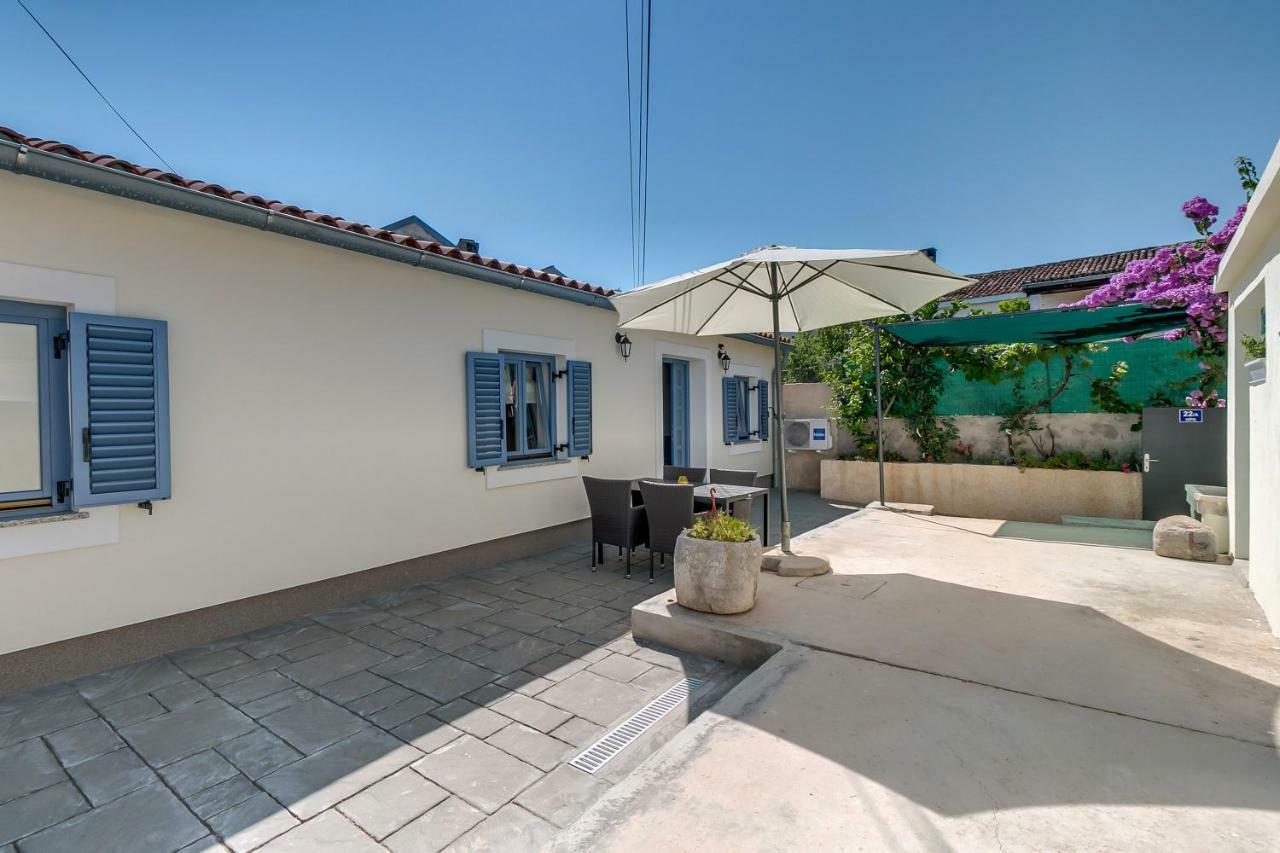 וולי לוסיניי Apartments Relax מראה חיצוני תמונה