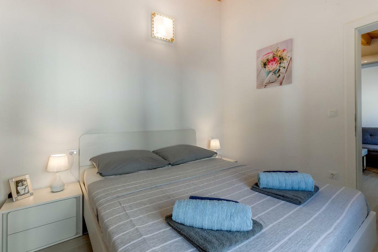 וולי לוסיניי Apartments Relax מראה חיצוני תמונה